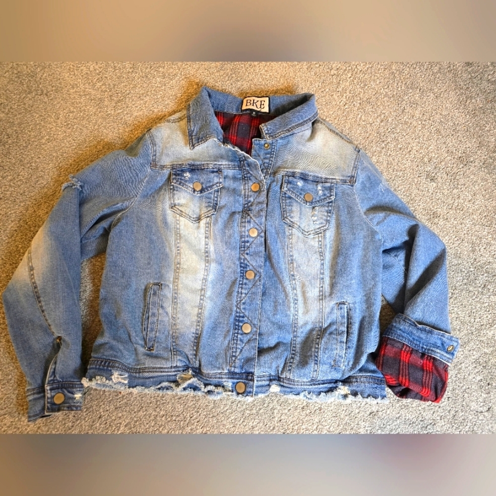 BKE Vintage Distressed Denim Jacket Flannel Lined Unisex Size Medium